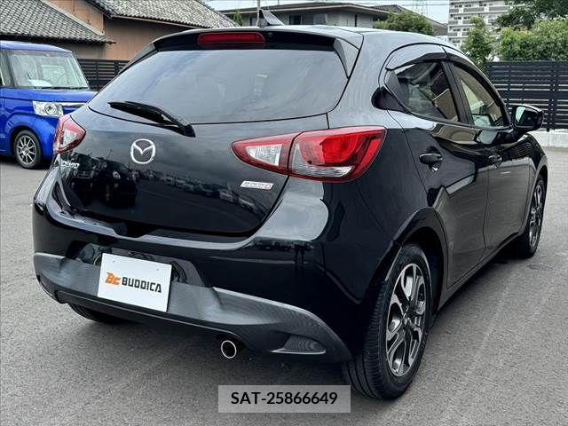 Mazda DEMIO 2016-02 348928-14