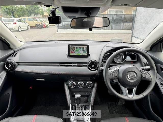Mazda DEMIO 2016-02 348928-1