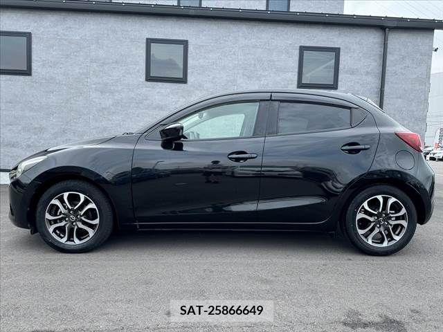 Mazda DEMIO 2016-02 348928-10