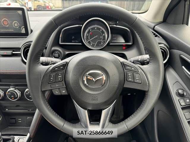 Mazda DEMIO 2016-02 348928-25