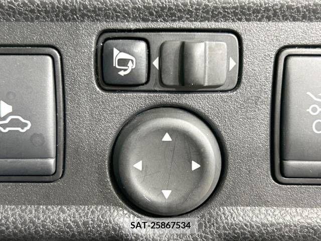 Nissan NOTE 2020-03 279904-7