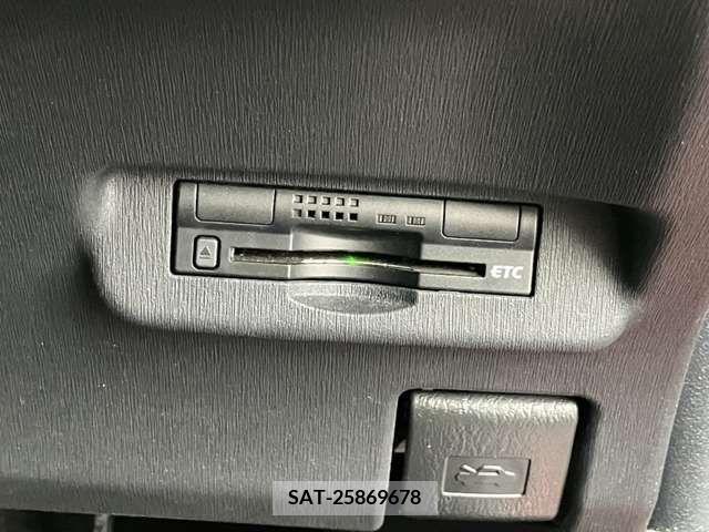 Toyota PRIUS 2014-11 366307-16