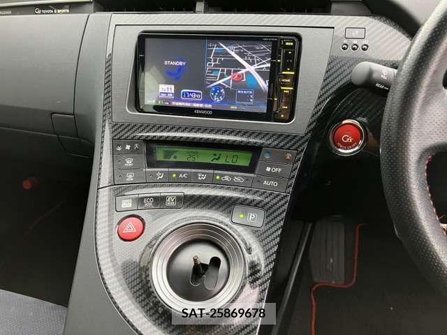 Toyota PRIUS 2014-11 366307-18