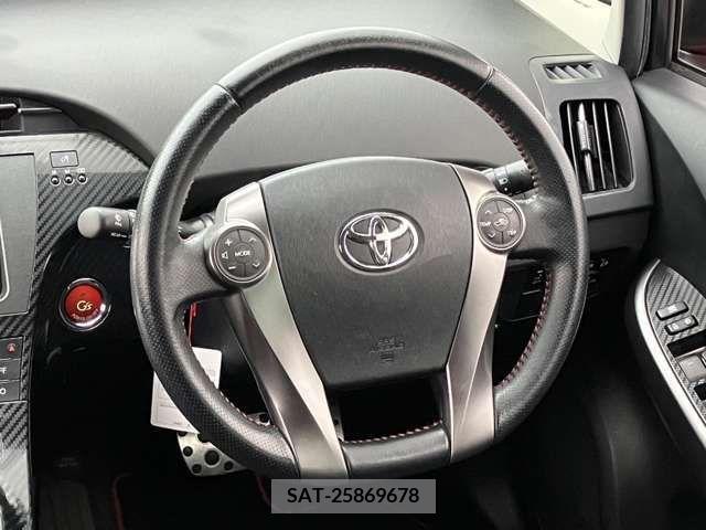 Toyota PRIUS 2014-11 366307-12