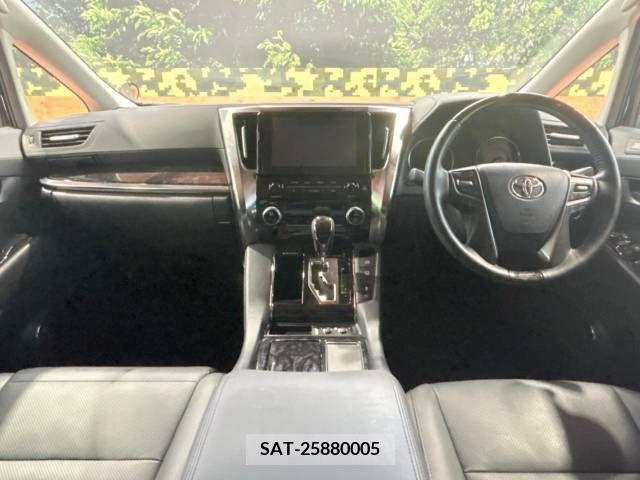 Toyota ALPHARD 2022-09 379740-1