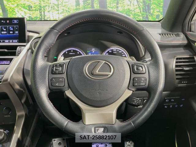 Lexus NX 2015-06 334330-11