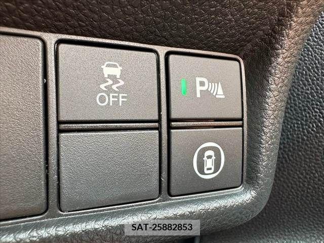 Honda CIVIC 2024-02 266161-6