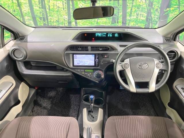 Toyota AQUA 2012-11 13443-1