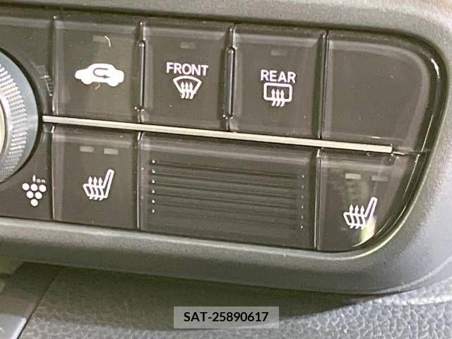 Honda N BOX CUSTOM 2021-06 215421-6