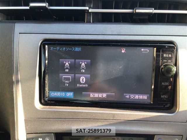 Toyota PRIUS 2015-06 379190-14
