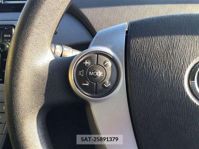 Toyota PRIUS 2015-06 379190-10