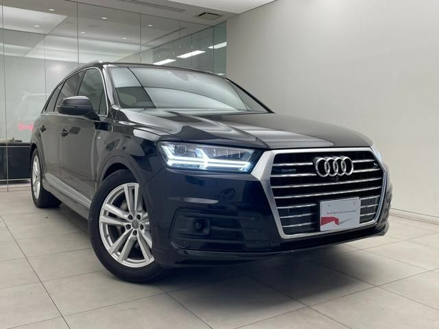 Audi Q7 2018-03 11065-4
