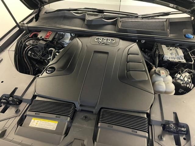 Audi Q7 2018-03 11065-19