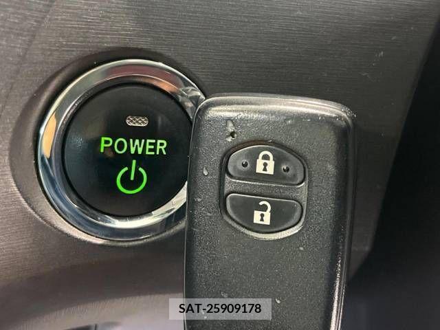 Toyota PRIUS 2010-02 321968-4