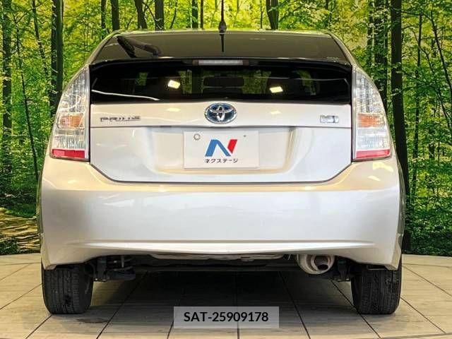 Toyota PRIUS 2010-02 321968-14