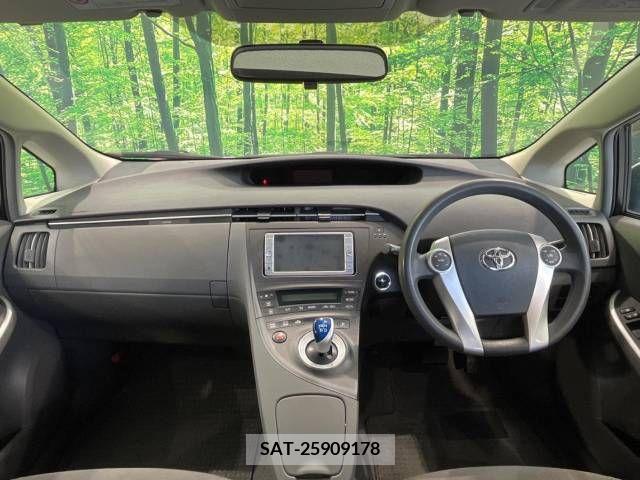 Toyota PRIUS 2010-02 321968-1