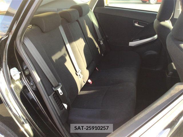 Toyota PRIUS 2015-06 322067-9
