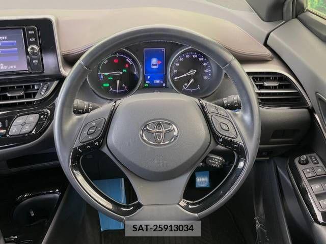 Toyota C-HR 2018-11 340102-11