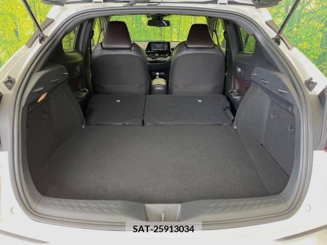 Toyota C-HR 2018-11 340102-10