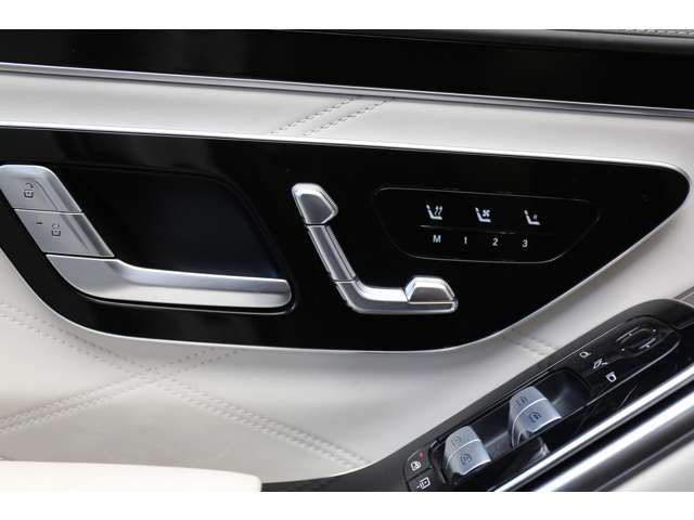 Mercedes Benz S-CLASS 2022-05 12896-19