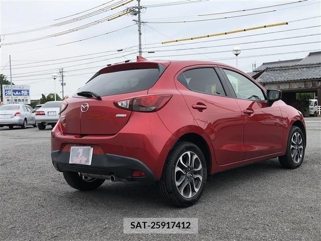 Mazda DEMIO 2017-04 267628-4