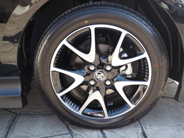 Toyota YARIS 2023-05 191429-2