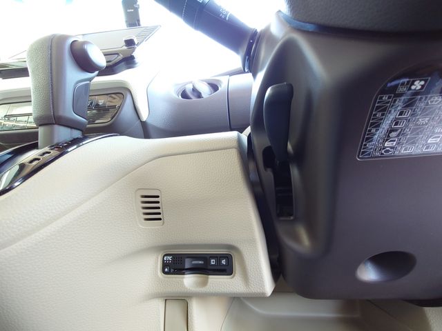 Honda N BOX 2018-07 18412-8