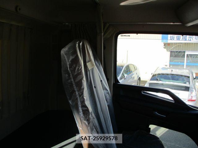 Hino RANGER 2023-07 211564-10