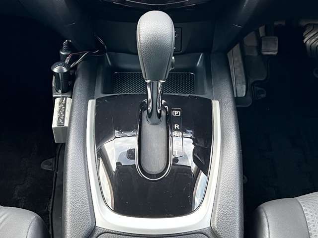 Nissan X-TRAIL 2016-03 19417-10