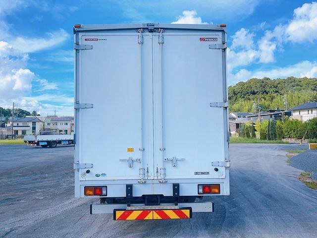 MITSUBISHI FUSO Fighter 2016-05 17789-3