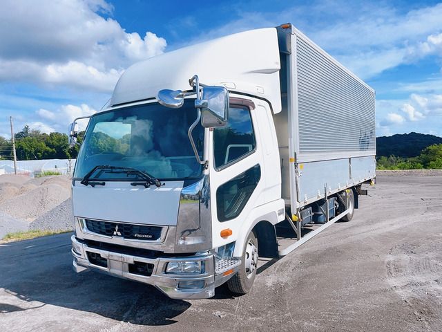 MITSUBISHI FUSO Fighter 2016-05 17789-10