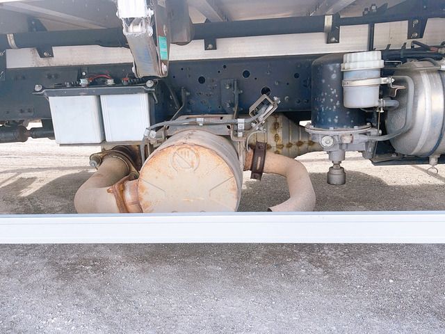 MITSUBISHI FUSO Fighter 2016-05 17789-16
