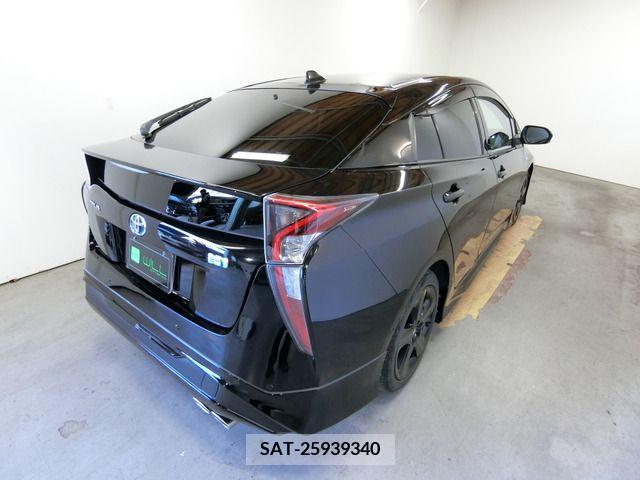 Toyota PRIUS 2016-09 224554-13