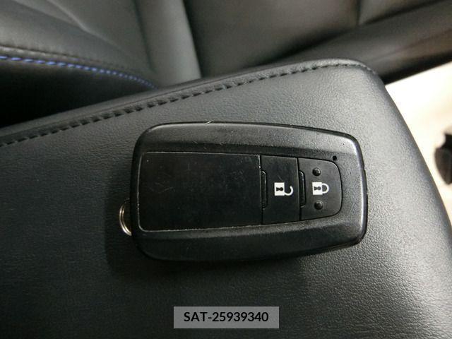 Toyota PRIUS 2016-09 224554-17