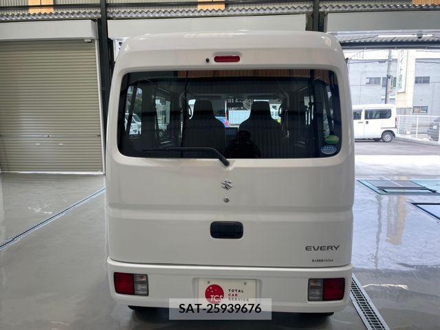 Suzuki EVERY 2017-06 348694-6
