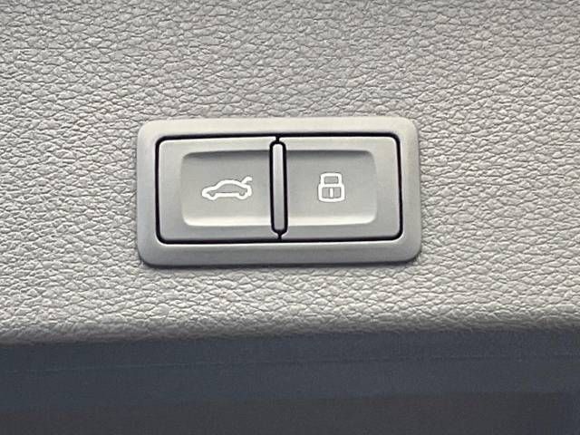 Audi Q2 2019-08 18993-6