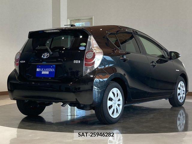 Toyota AQUA 2014-02 356350-4