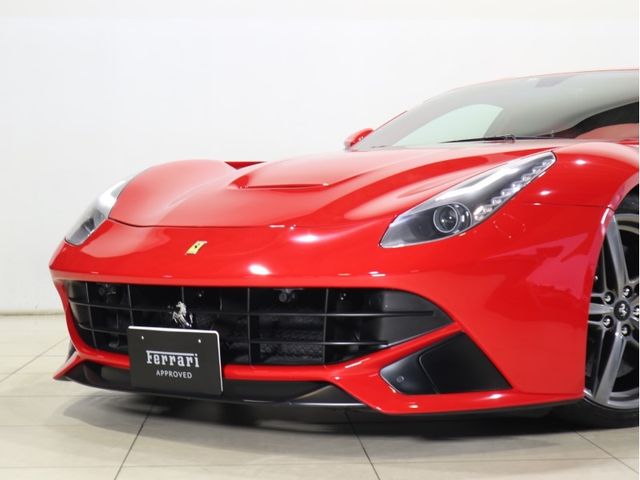Ferrari F12 2014-03 11147-5