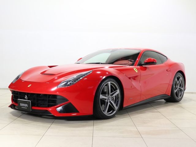 Ferrari F12 2014-03 11147-0