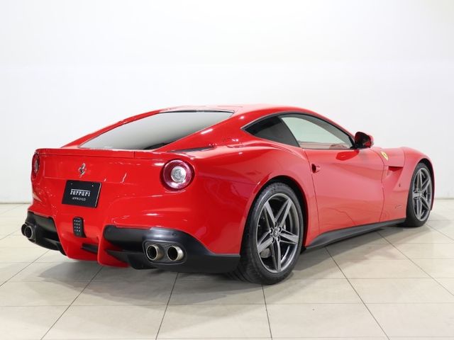 Ferrari F12 2014-03 11147-7