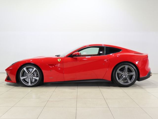 Ferrari F12 2014-03 11147-4