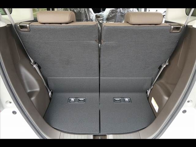 Honda N BOX 2023-02 3913-11