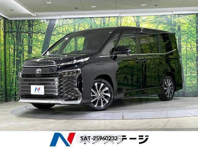Toyota VOXY 2023-02 370365-0