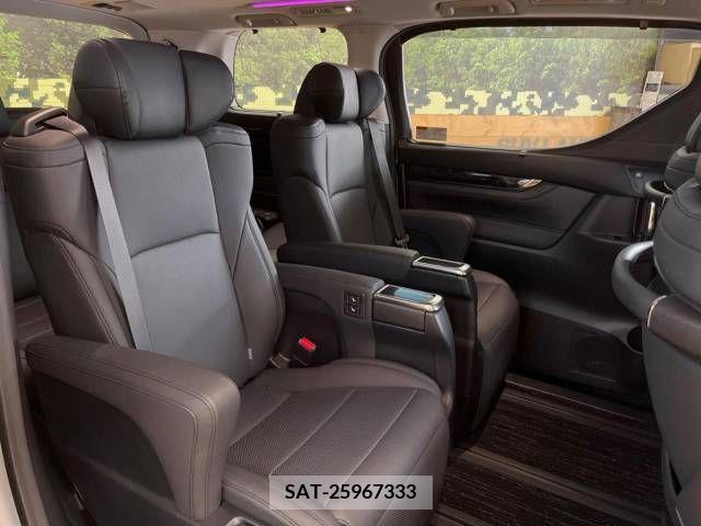 Toyota ALPHARD 2021-09 216328-9