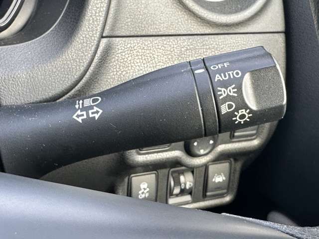 Nissan NOTE 2017-07 193581-14