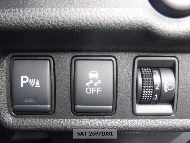 Nissan NOTE 2020-01 365298-9