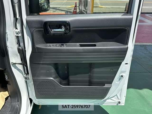 Honda N-VAN 2023-12 281624-13