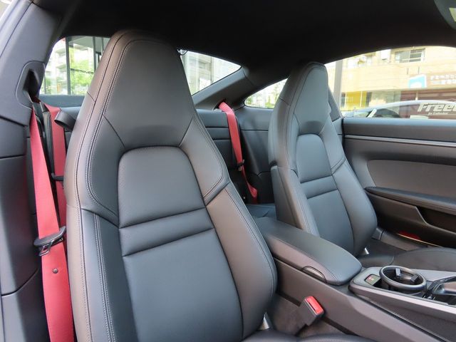 Porsche 911 2020-05 189096-10