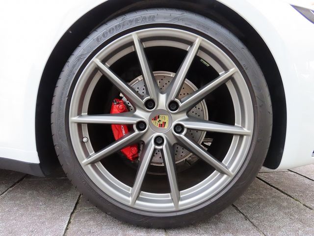 Porsche 911 2020-05 189096-7