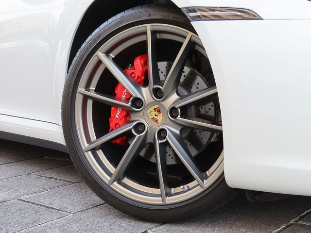 Porsche 911 2020-05 189096-4